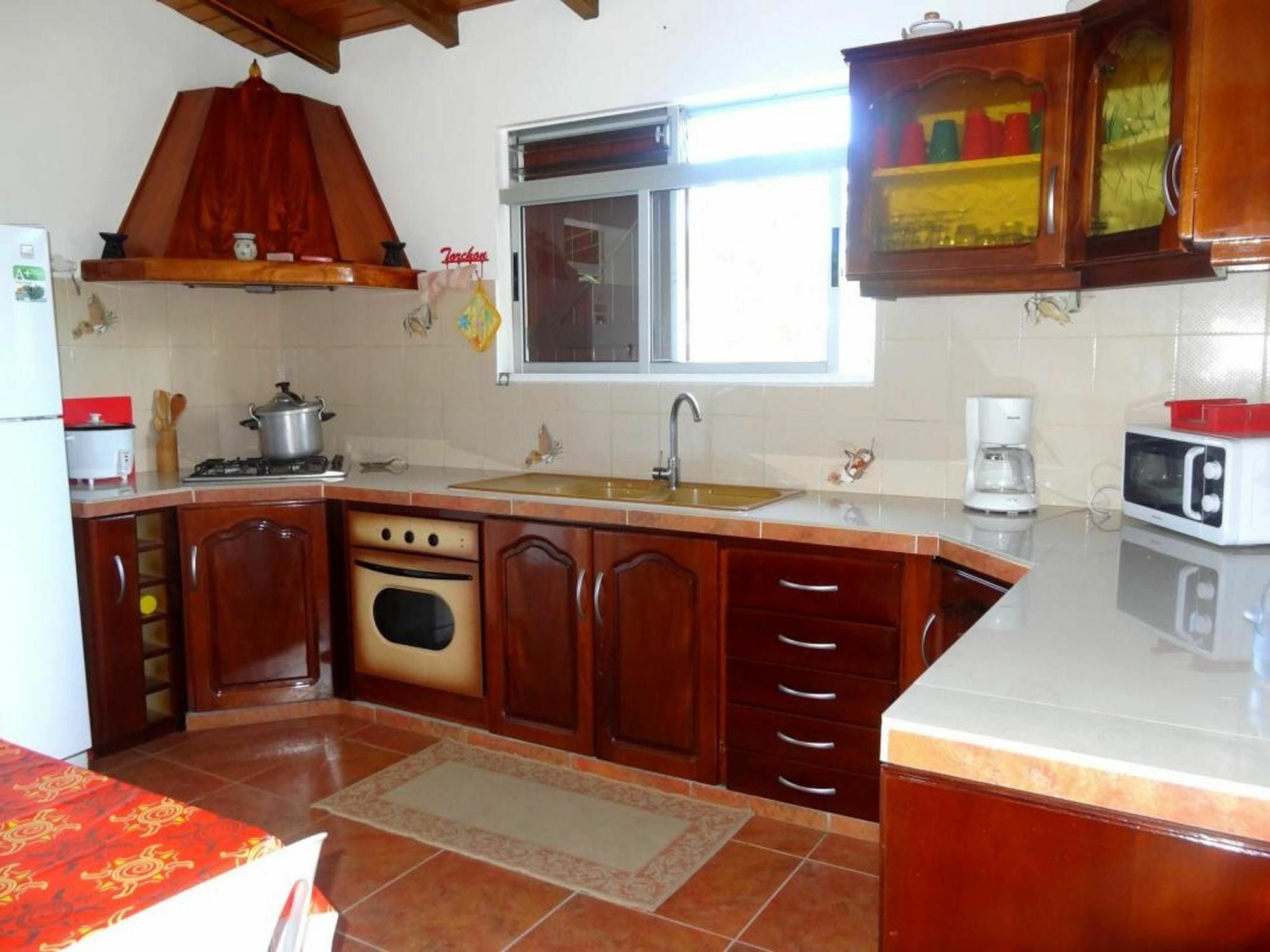 House With 3 Rooms In Anse Bertrand, With Terrace And Enclosed Garden מראה חיצוני תמונה